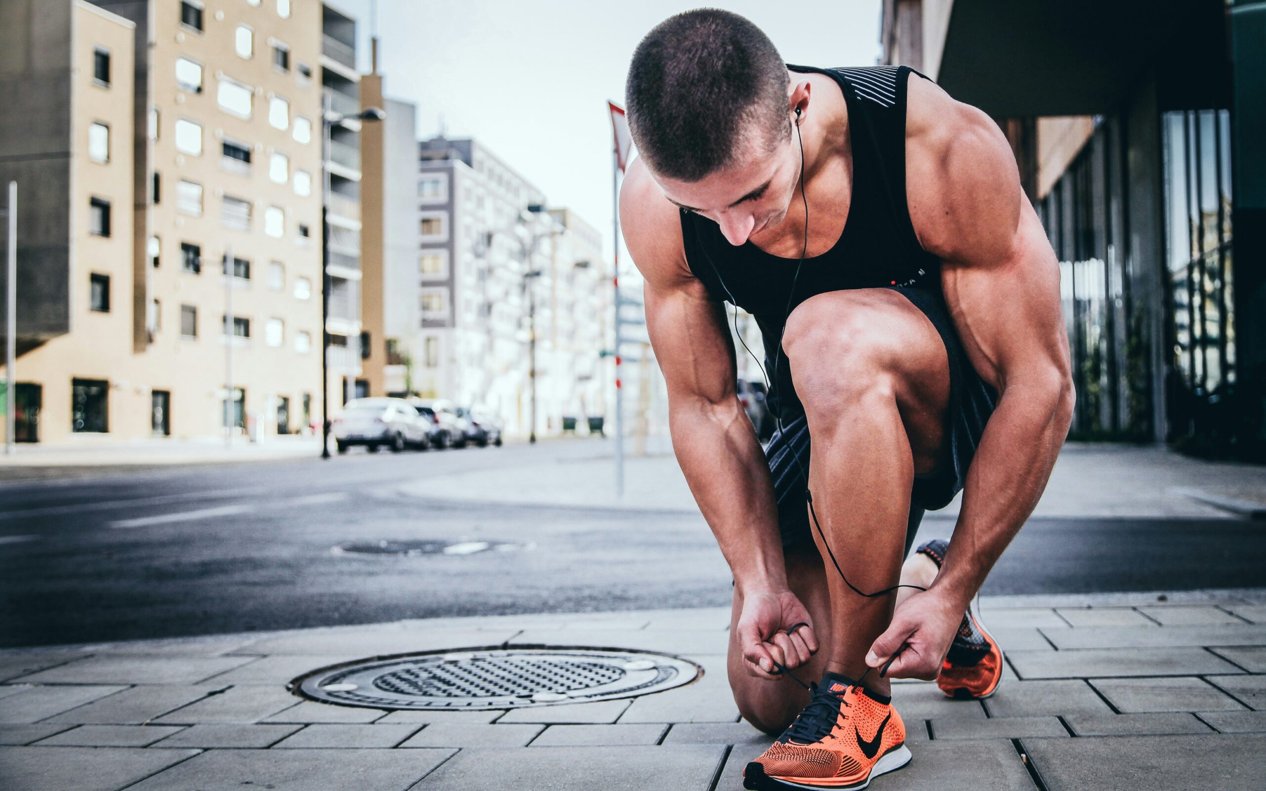 persona preparándose para correr